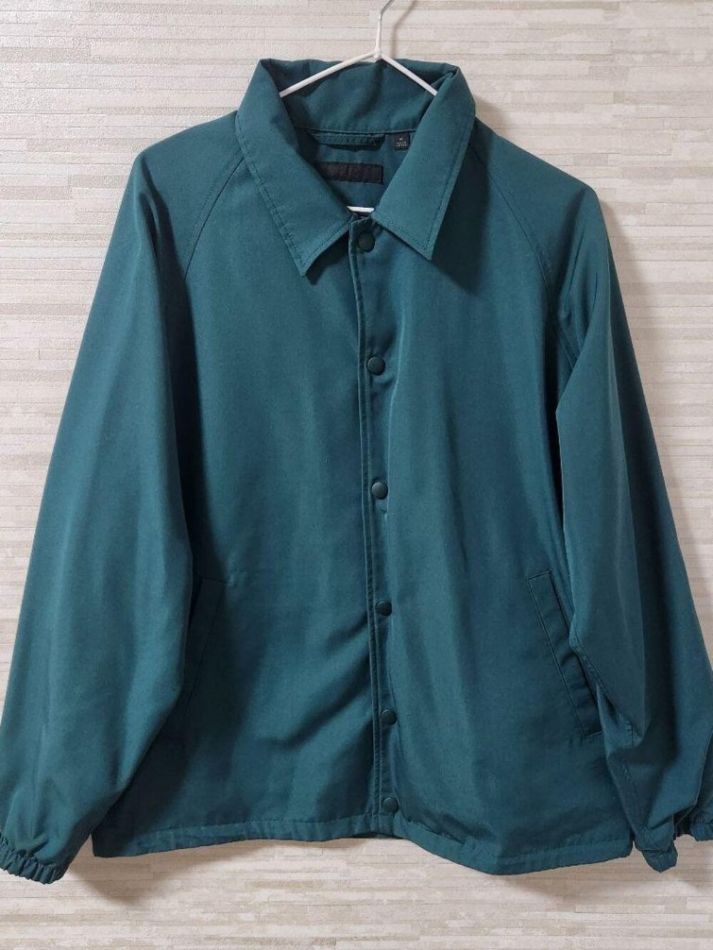 Goldear Jacket Green Raglan Sleeves